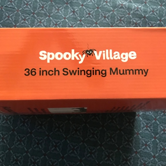 Spooky Village 36” Swinging Mummy NWT - Picture 10 of 10
